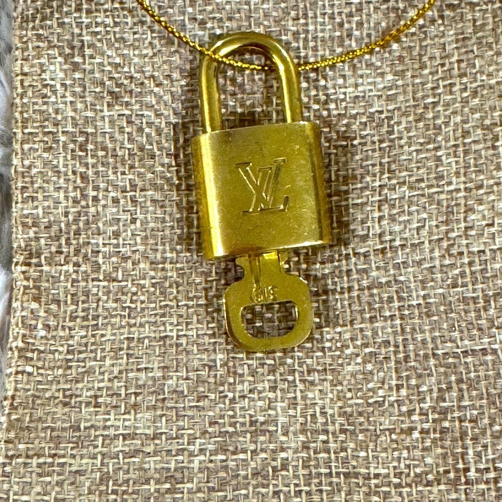 Vintage Louis Vuitton Brass Padlock & Key Necklace – No. 319